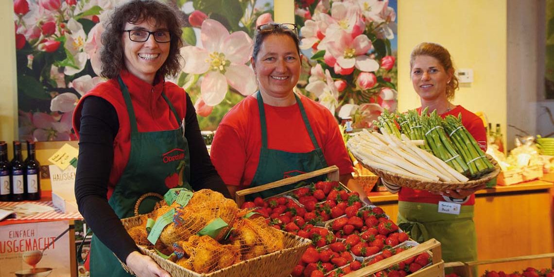 Neue Kartoffeln, Kirschen, Tomaten