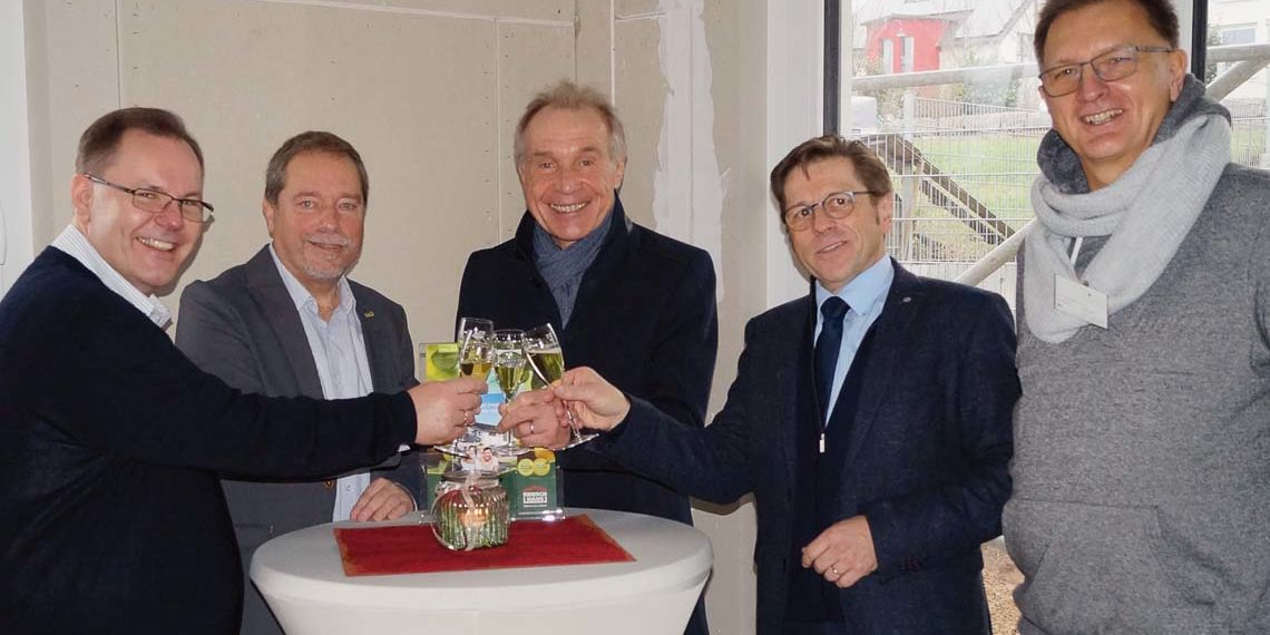 RENSCH – HAUS – viele Besucher bei Kundenhausbesichtigung in Brackenheim