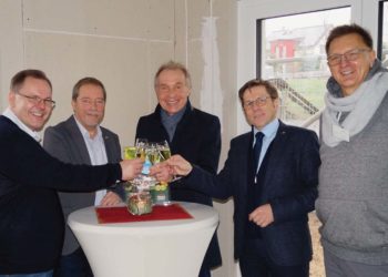 RENSCH – HAUS – viele Besucher bei Kundenhausbesichtigung in Brackenheim