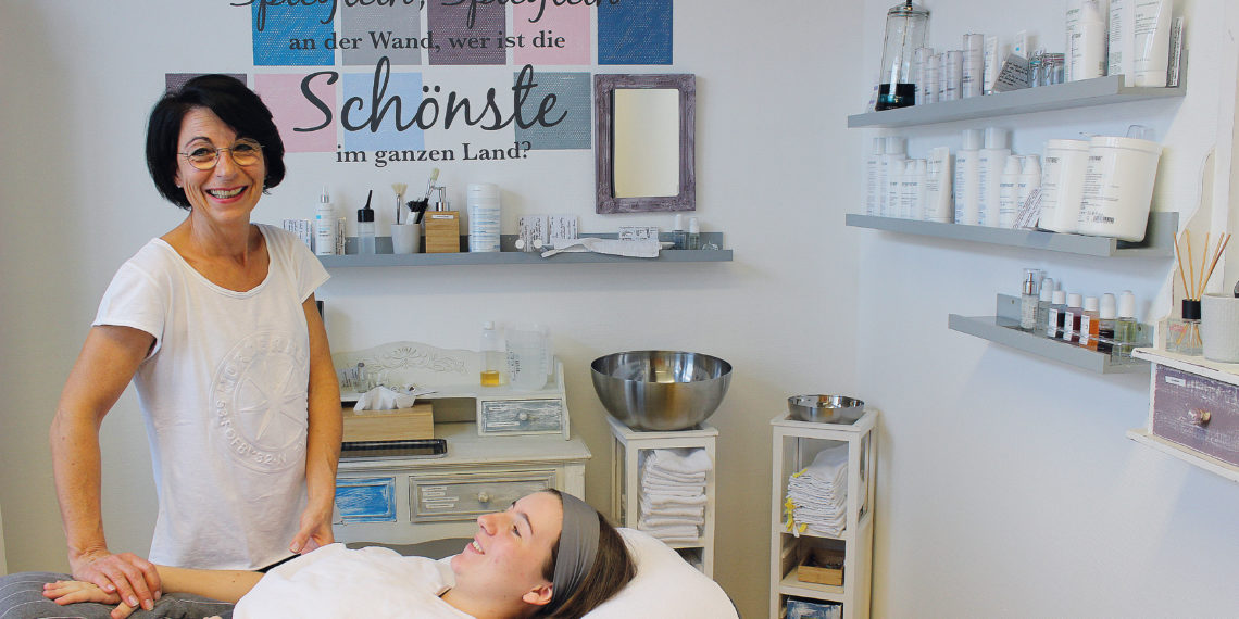 Schönheit und Wellness von Kopf bis Fuß
